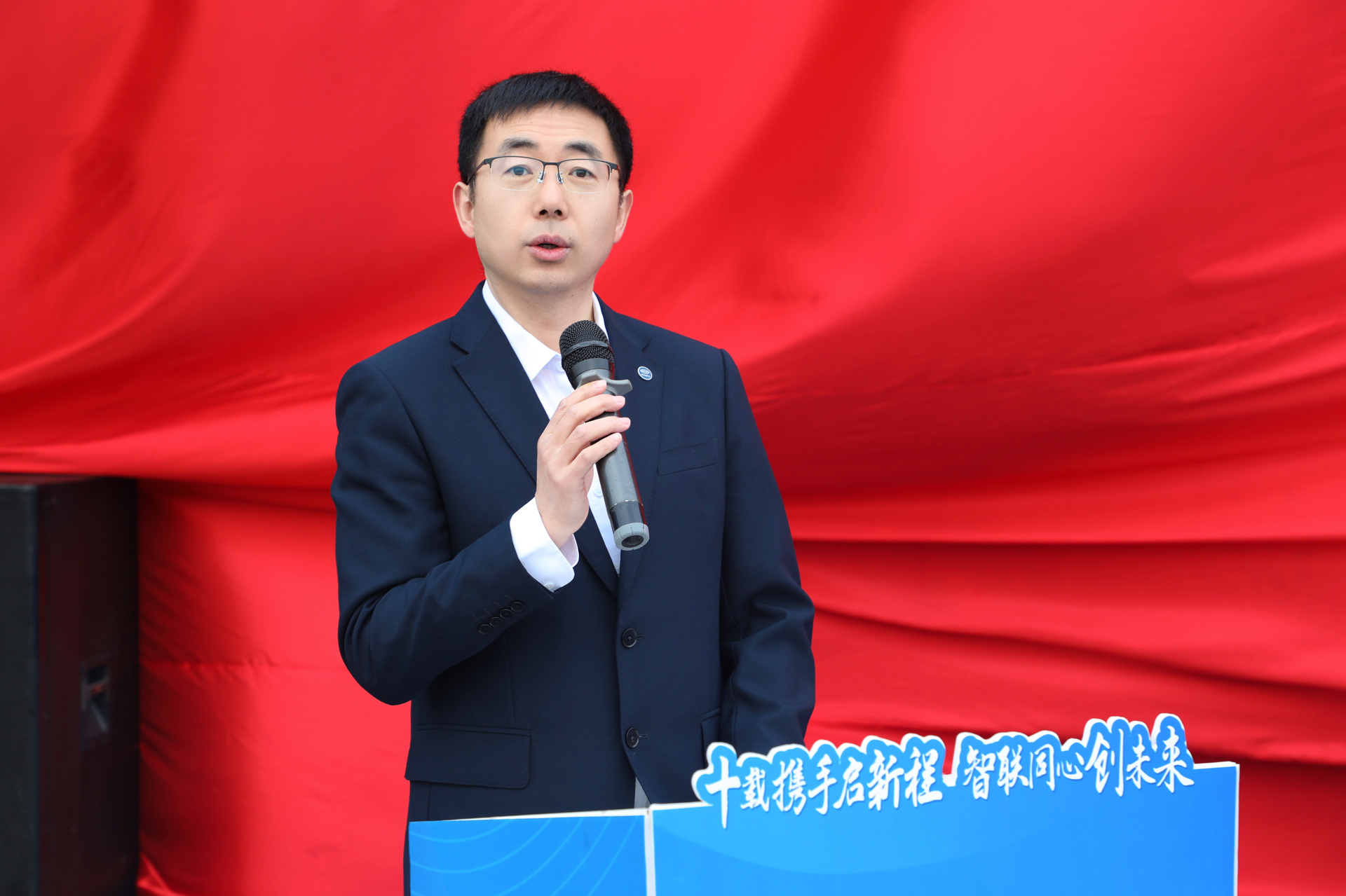 歐陽(yáng)總講話特寫.jpg